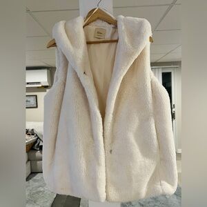 Elie Tahari Cream Teddy Jacket